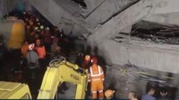 Derrumbe de escuela en Indonesia