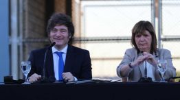 La Ministra de Seguridad Patricia Bullrich junto al presidente Milei 20251002
