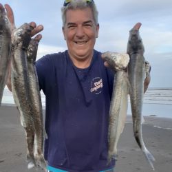 Cristian Navarro visitó la zona junto a Juan Ramón Speciale y disfrutaron de la buena variada que tiene la zona.