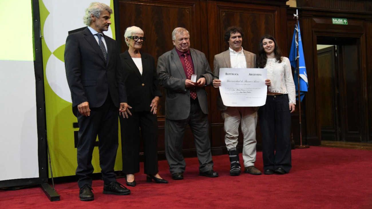 La ceremonia de entrega de Doctorados Honoris Causa a los jueces del juicio a las juntas. (FOTO NESTOR GRASSI)