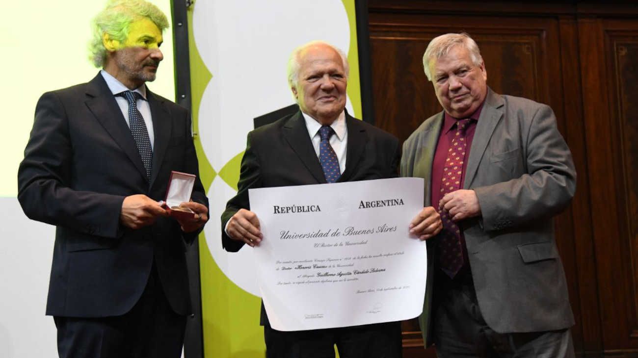 La ceremonia de entrega de Doctorados Honoris Causa a los jueces del juicio a las juntas. (FOTO NESTOR GRASSI)