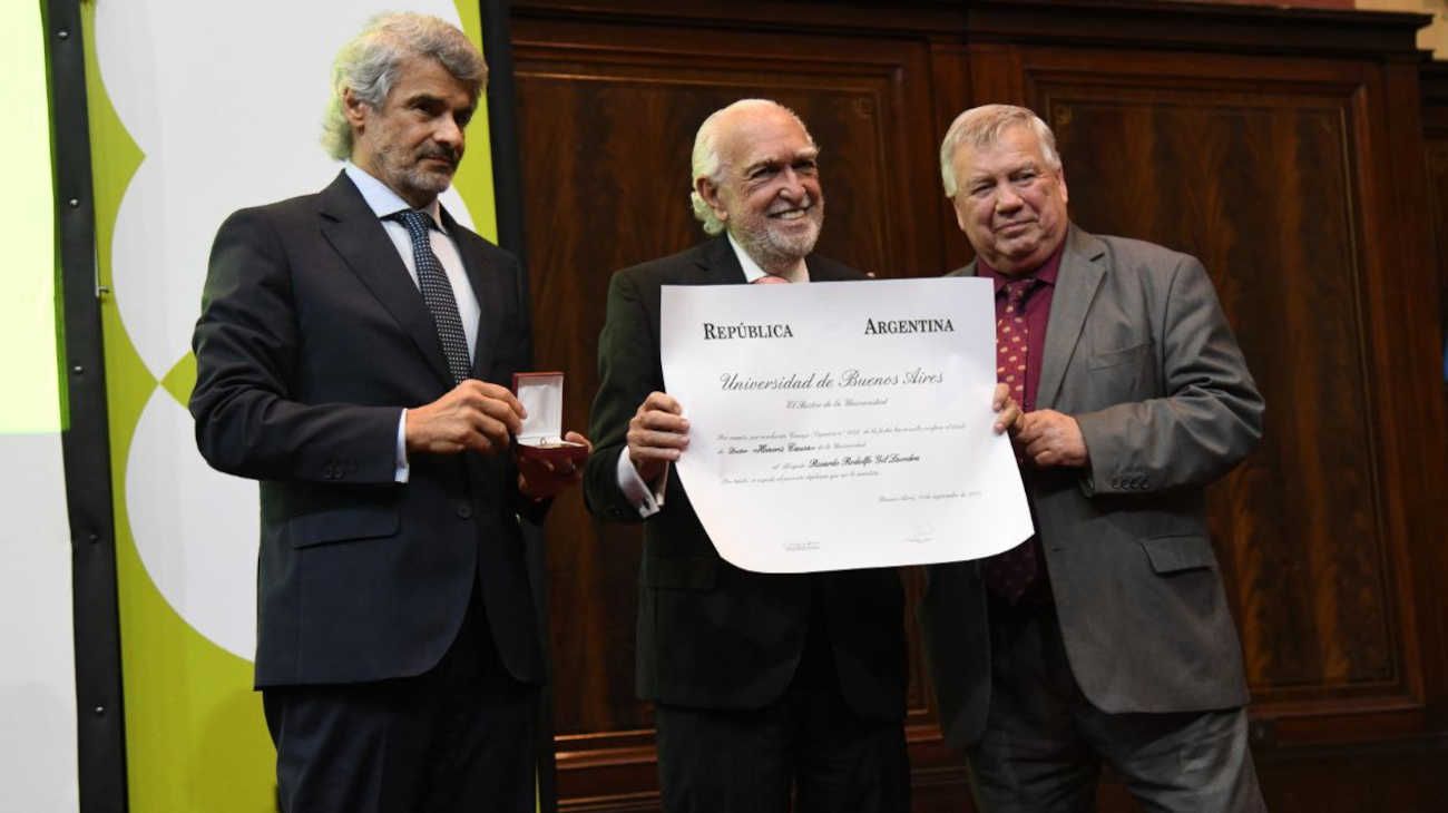La ceremonia de entrega de Doctorados Honoris Causa a los jueces del juicio a las juntas. (FOTO NESTOR GRASSI)
