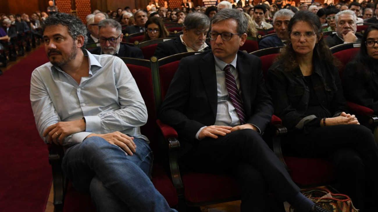 La ceremonia de entrega de Doctorados Honoris Causa a los jueces del juicio a las juntas. (FOTO NESTOR GRASSI)
