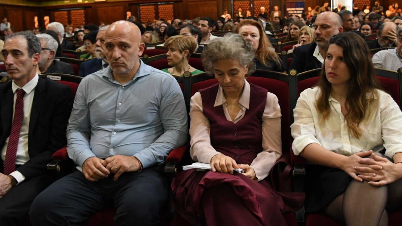 La ceremonia de entrega de Doctorados Honoris Causa a los jueces del juicio a las juntas. (FOTO NESTOR GRASSI)