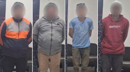 Otros cuatro hombres también fueron detenidos, acusados de ser los clientes de la pareja.