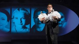 Gabriel Oliveri es Truman Capote en "Queridísimo Truman".