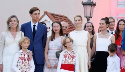 Carolina de Mónaco y sus hijos