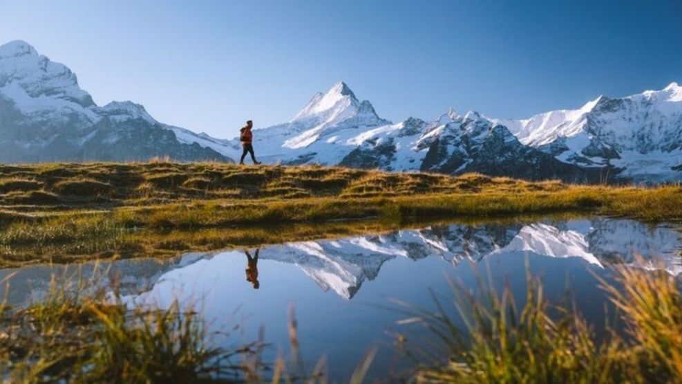 Alarma en los Alpes: los glaciares suizos retrocedieron un 25% en 10 años con derretimiento en tiempo récord 03102025