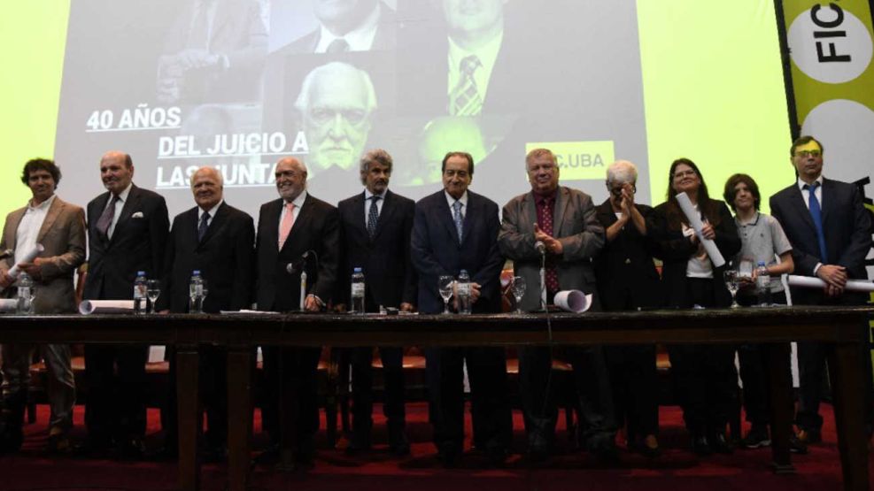 Honoris Causa a jueces de las juntas 20251003