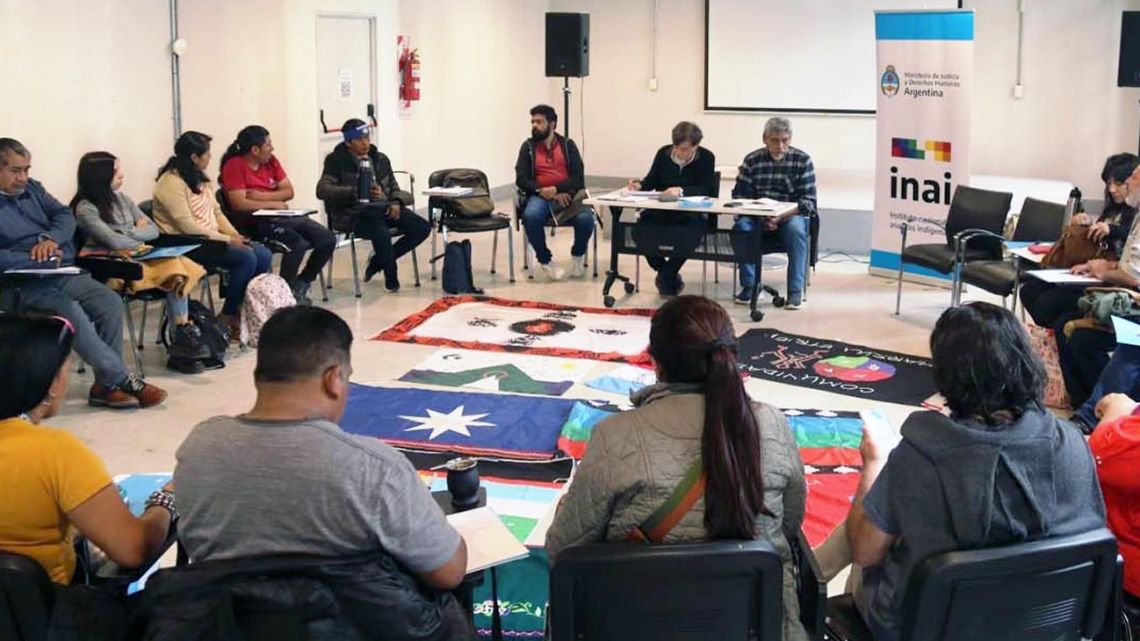 Proyectos económicos en territorios indígenas: los motivos de la caída presupuestaria en el INAI