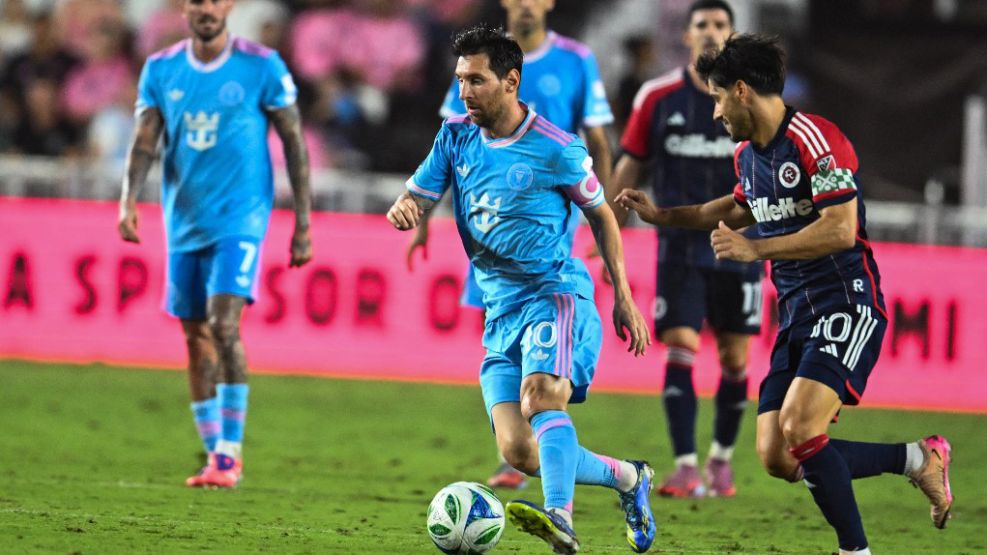 Inter Miami goleó a New England Revolution y homenajeó a Busquets.