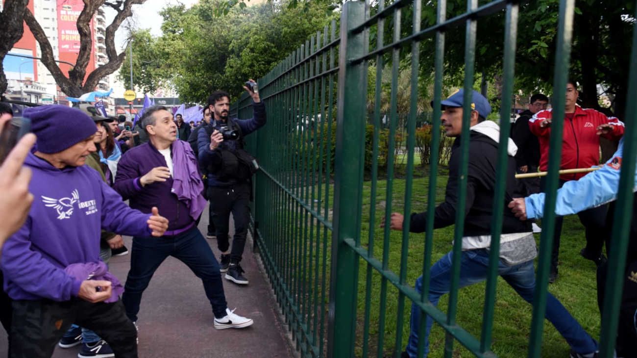 Acto de Milei en el Movistar Arena previa.
