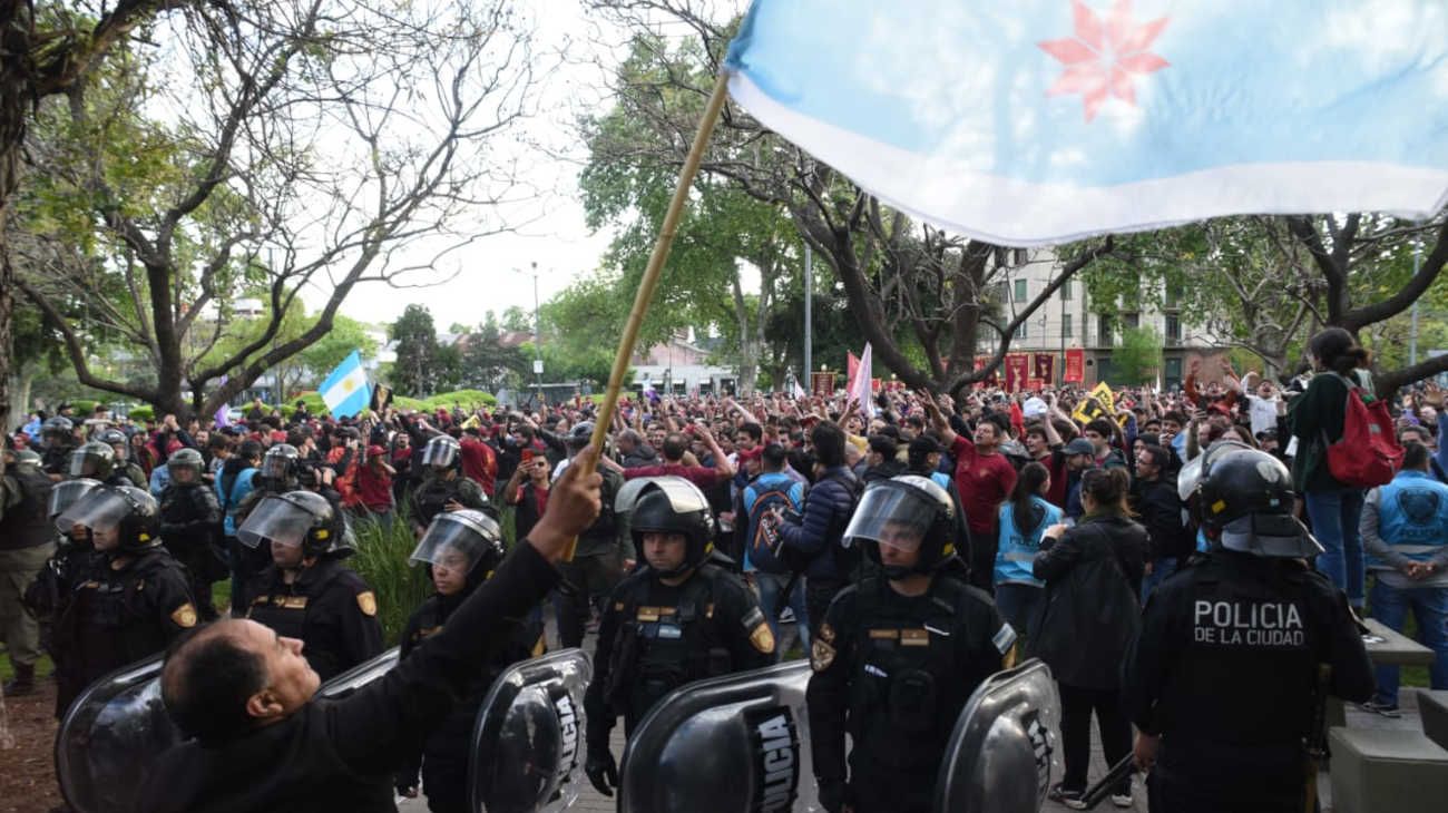 Acto de Milei en el Movistar Arena previa.