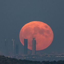 Con esta Luna llena comienza la temporada 2025 de Superlunas.