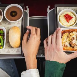 Mejores aviones, mejor comida y más comodidad en los vuelos de Iberia.