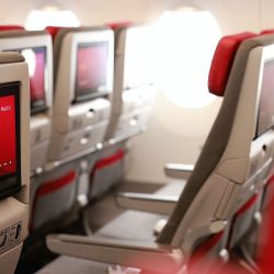 Mejores aviones, mejor comida y más comodidad en los vuelos de Iberia.