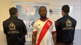 Cayó en Ezeiza el rompecorazones nigeriano