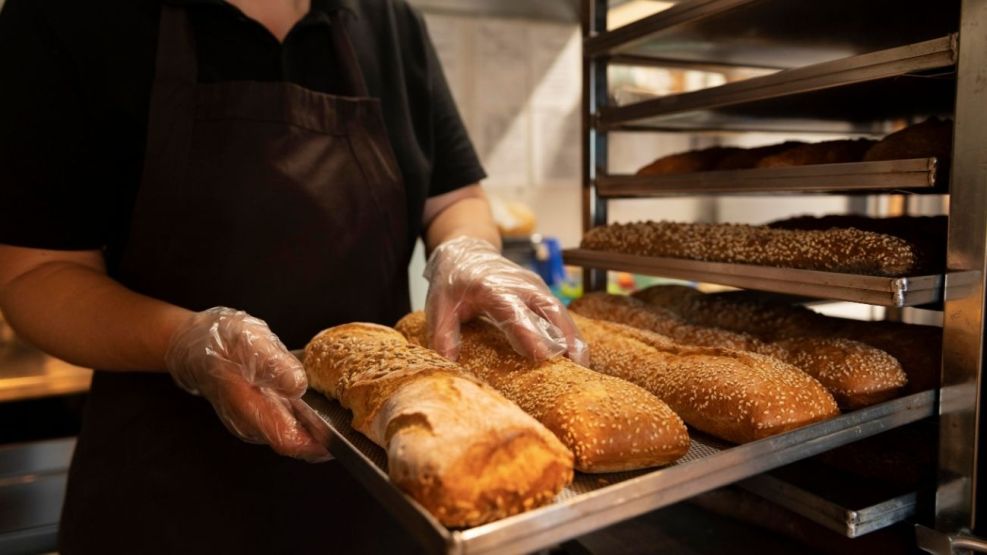Nuevo ‘Panazo’ de industriales panaderos contra el gobierno de Javier Milei: cuántos kilos de pan se repartirán y dónde será la protesta