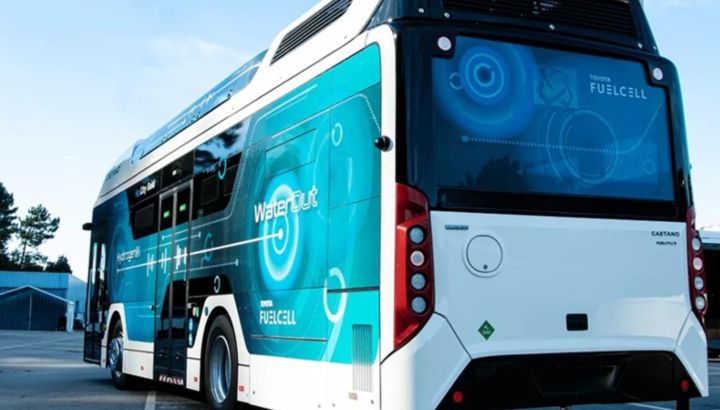 Autobuses de hidrógeno: Toyota e Isuzu avanzan hacia la movilidad cero emisiones