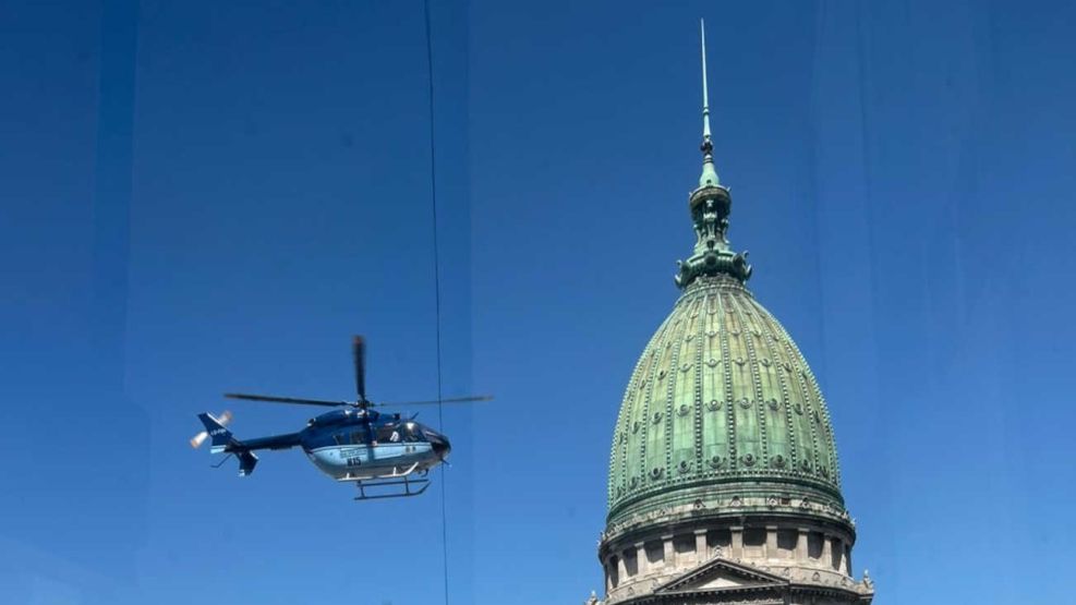 La policía mandó un helicóptero al Congreso para ensayar una evacuación 20251007