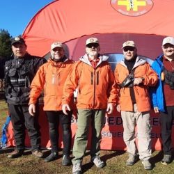 Mario Bachman junto a colegas brindan charlas en cada comienzo de temporada. 