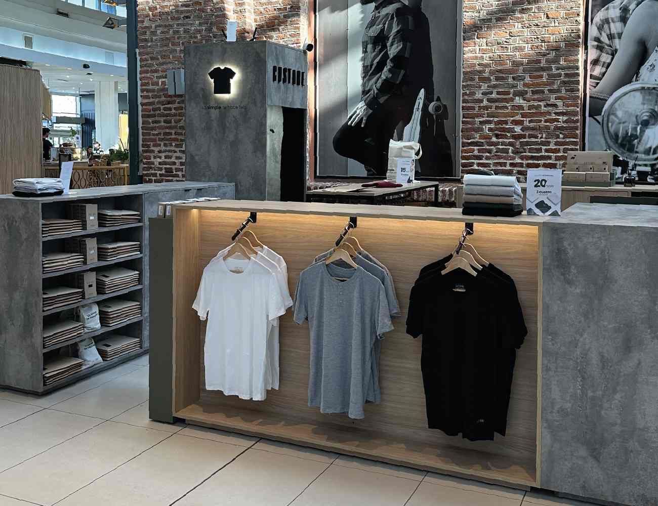 Custore 