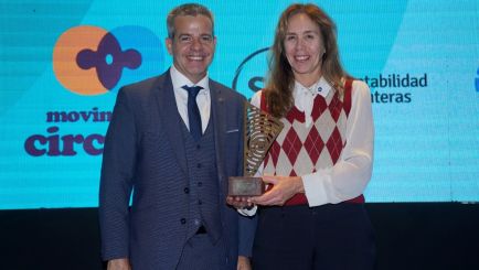  Gabriela Ferrucci, presidenta de la AHT, Premio de Economía Circular