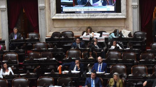 Diputados sesión especial 08102025