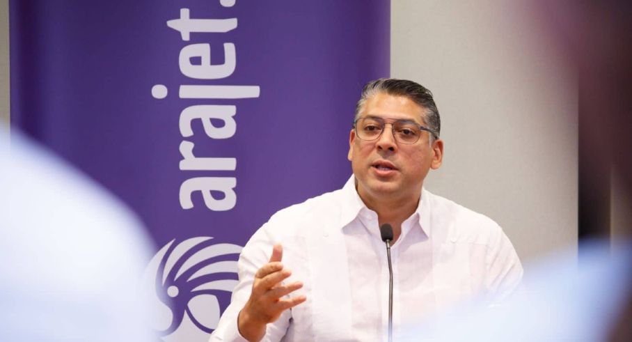 Víctor Pacheco CEO de Arajet