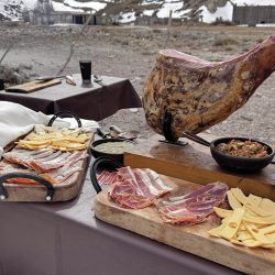 Travesía off road a la mina de azufre abandonada en el valle del río Atuel, Mendoza, organizada por Mainumby4x4.