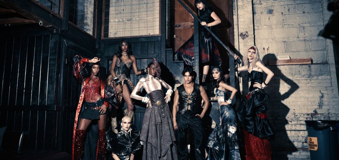 Moda que se convierte en arte: Marcel Castellano deslumbra en NYFW SS26 con Wandering Alchemy