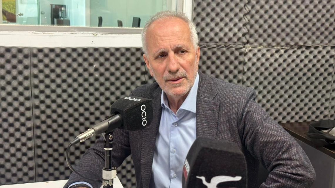 El Gobierno de Córdoba ordenó a ministros no viajar al Mundial: “Estarían en Narnia”