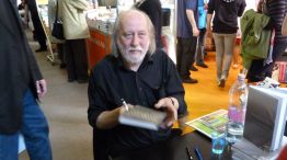 Laszlo Krasznahorkai gana el premio Nobel de Literatura