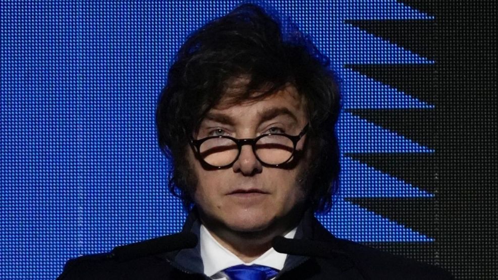 Milei defendió su plan antes de viajar a EE.UU.: “Nos van a salir dólares de las orejas”