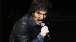 111025_milei_cantando_afp_g