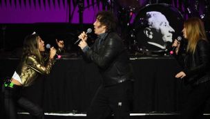 111025_milei_cantando_afp_g