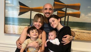 Abel Pintos junto a su familia