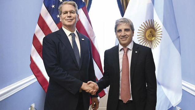 111025_bessent_caputo_afp_g