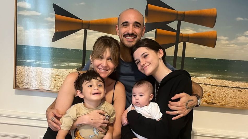 Abel Pintos junto a su familia