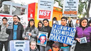 121025_protesta_trata_personas_yamila_cuello_cedoc_g