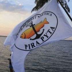 El plan inicial de los pescadores se vio afectado por el clima, ya que la competencia se debió interrumpir en horas de la madrugada por la tormenta que azotó a la región, completando el 50 por ciento del tiempo previsto.