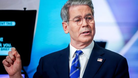 Scott Bessent anunció la ayuda total para Argentina alcanzaría US$ 40.000 millones