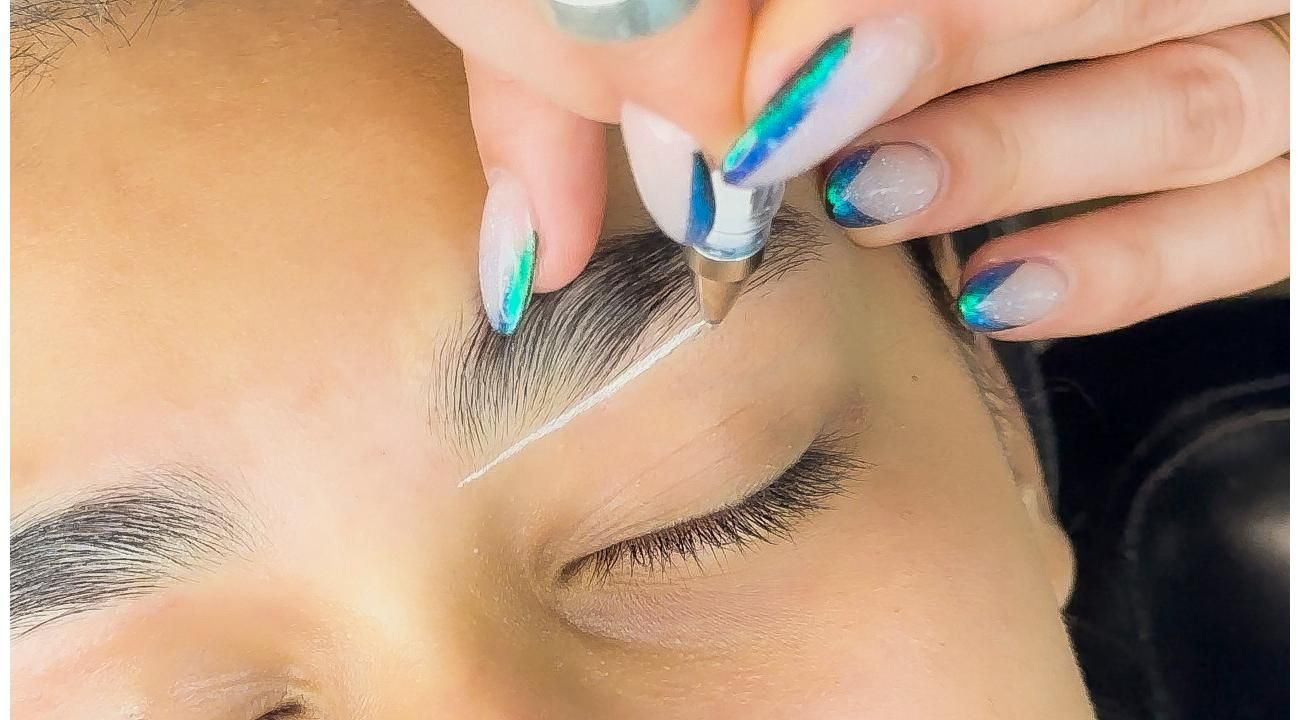 La micropigmentación de cejas como arte personalizado