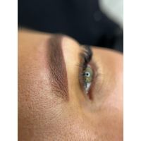 La micropigmentación de cejas como arte personalizado