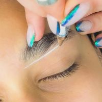 La micropigmentación de cejas como arte personalizado