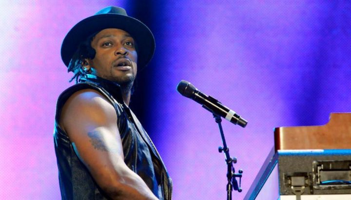 Murio D'Angelo, icono del R&B, a los 51 años: qué le pasó
