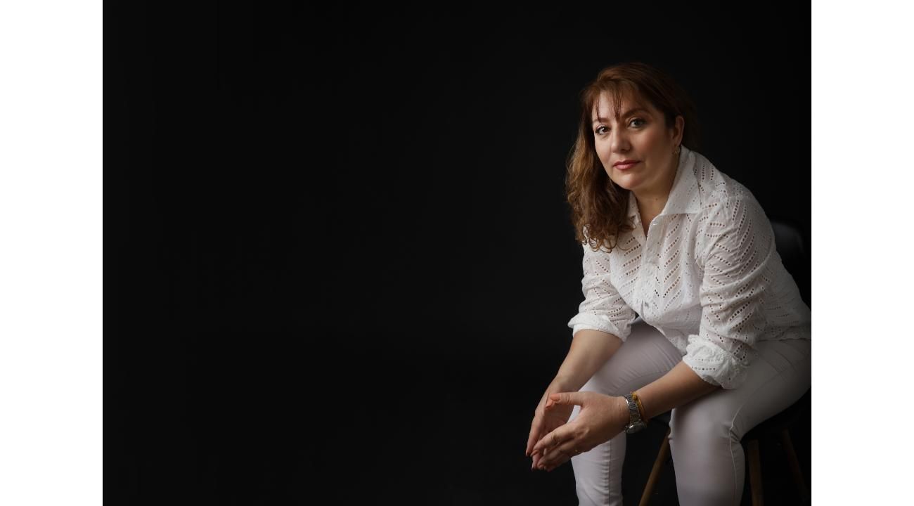 Carina Mendoza: “Cada persona merece una terapia única, diseñada para su alma”