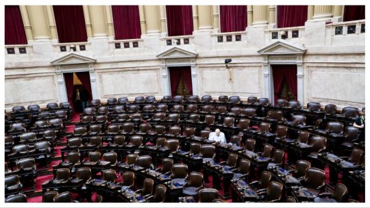 Karina Milei, Luis Caputo y Mario Lugones pegaron un faltazo al Congreso y la oposición exige reprogramar sus citaciones