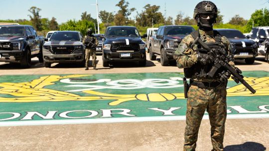 El Gobierno otorga un bono de 40 mil a 340 mil pesos a las fuerzas de seguridad para frenar la protesta
