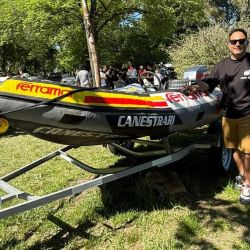 Autoclásica premió a los vehículos mejor conservados y también exhibió joyas de la motonáutica argentina.